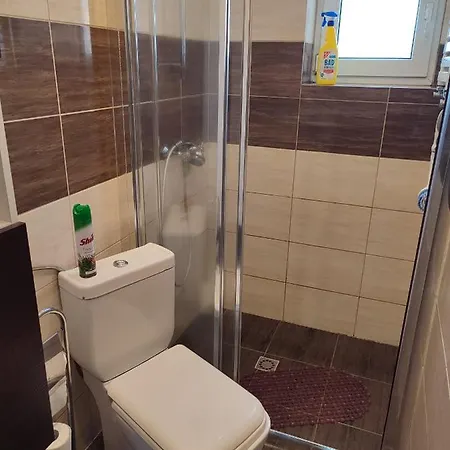 Wynajem Pokoi Jaroslaw Homestay *