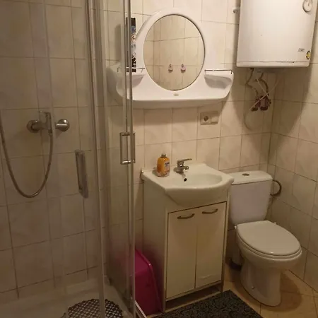 Wynajem Pokoi Jaroslaw Homestay Wladyslawowo