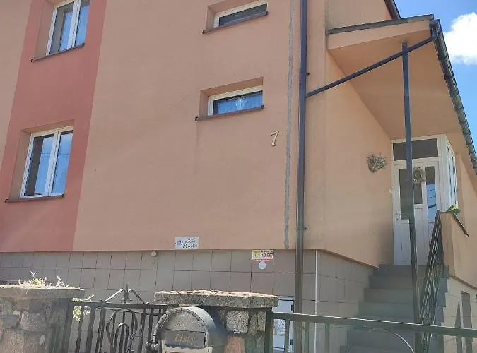 منزل للإقامة Wynajem Pokoi Jaroslaw Władysławowo